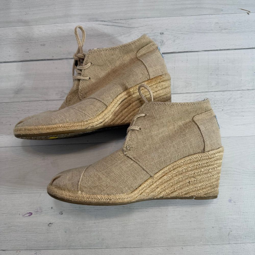TOMS women's natural burlap desert wedges shoes size‎ 8.5